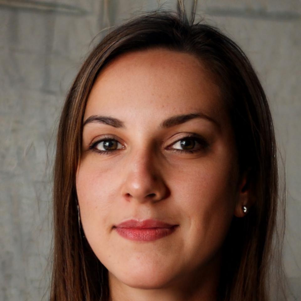 Portrait d'Amandine Perrin, responsable expérience utilisateur